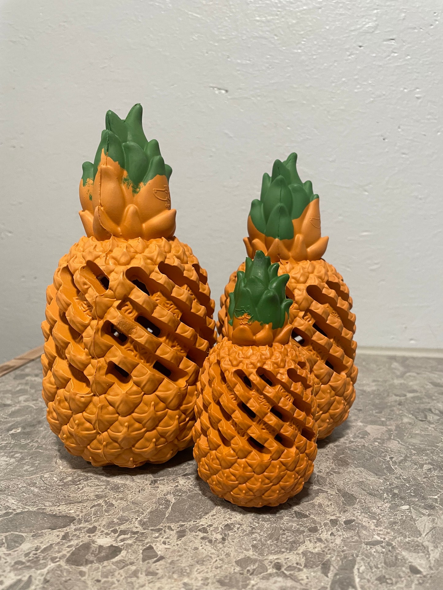 Pineapple Toy Feeder